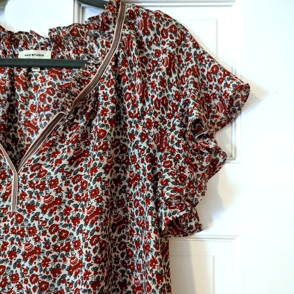 Max Studio blouse size S - Picture 2 of 2